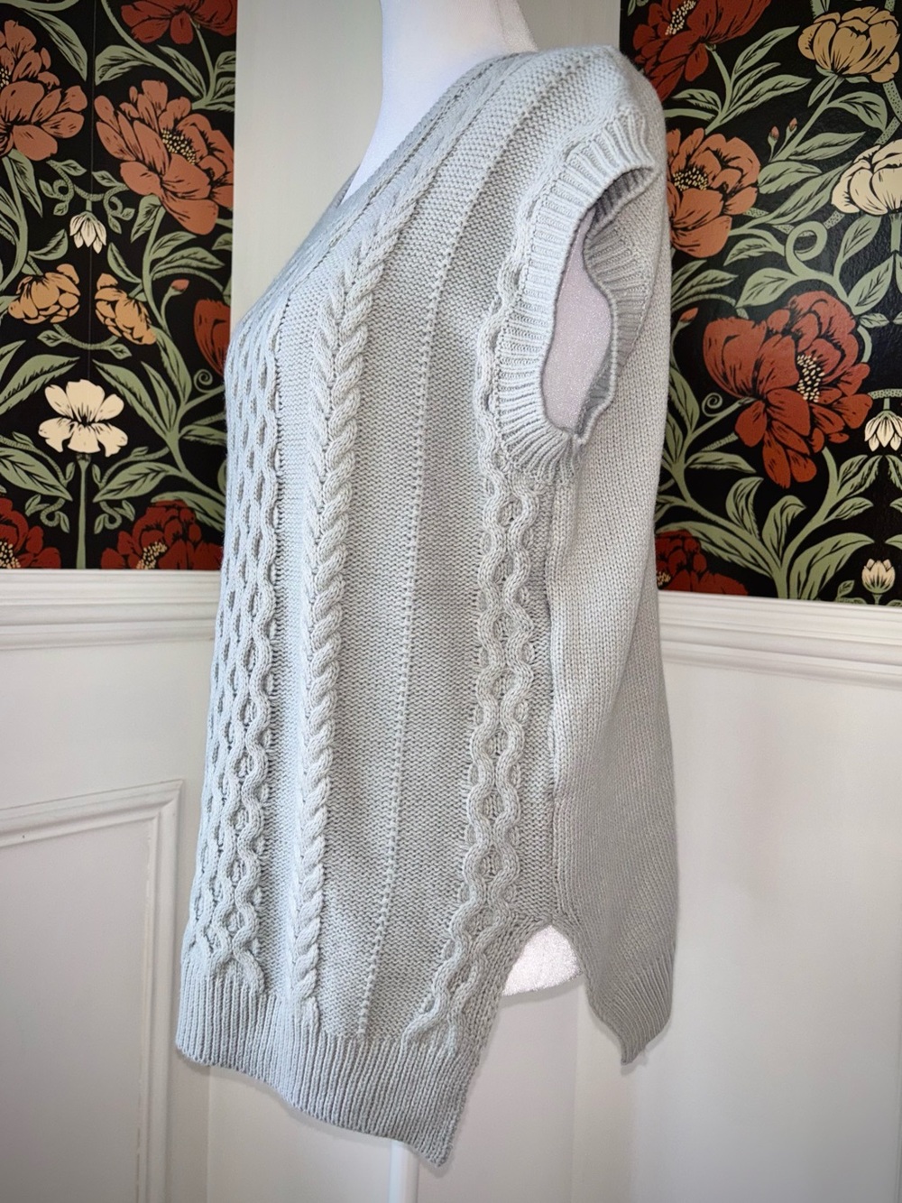 Chunky Cable Knit Sweater Vest Grey Sleeveless Pullover Soft Academia - Picture 7 of 10